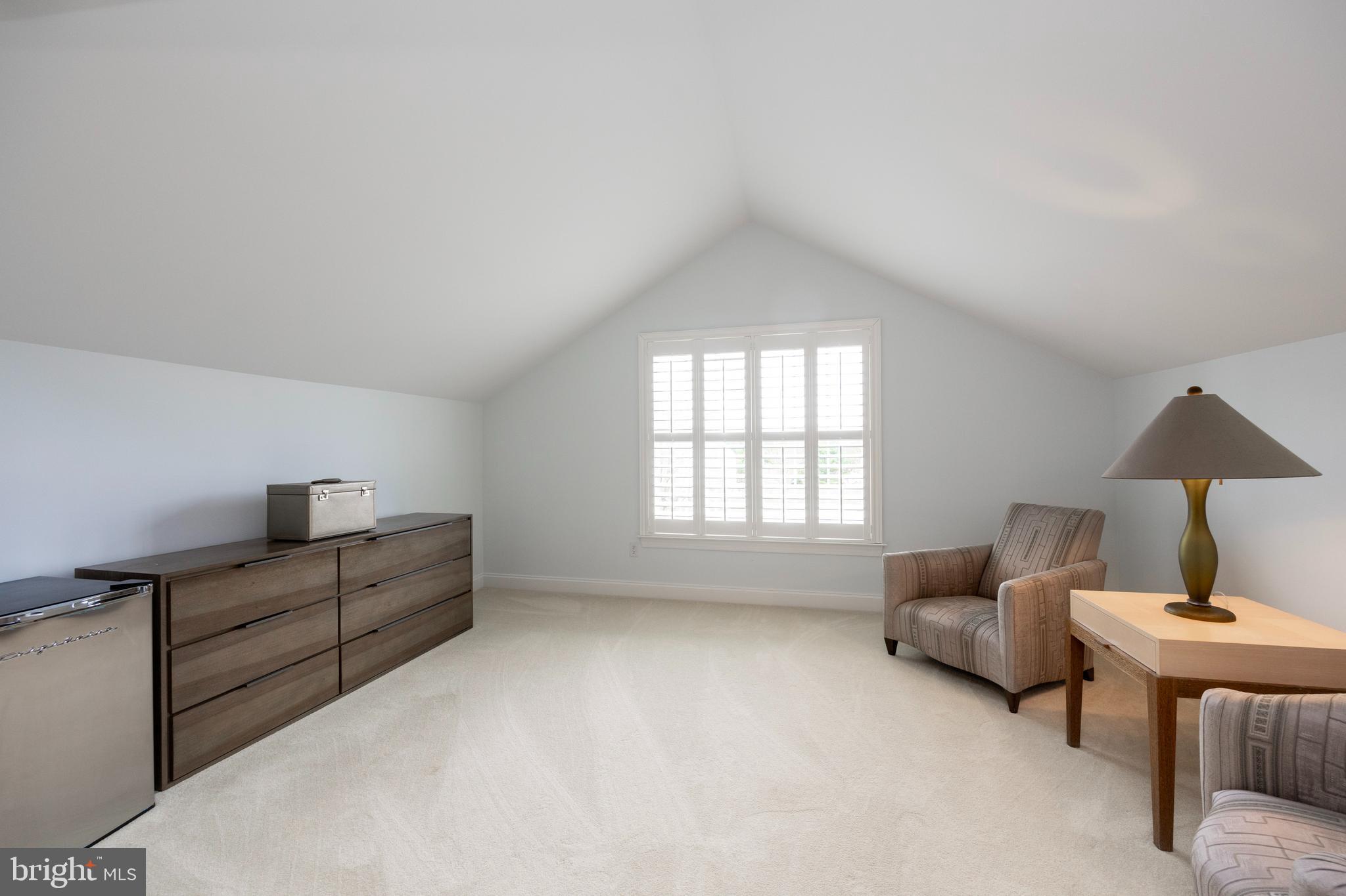 ROCKFORD CROSSING - Residential