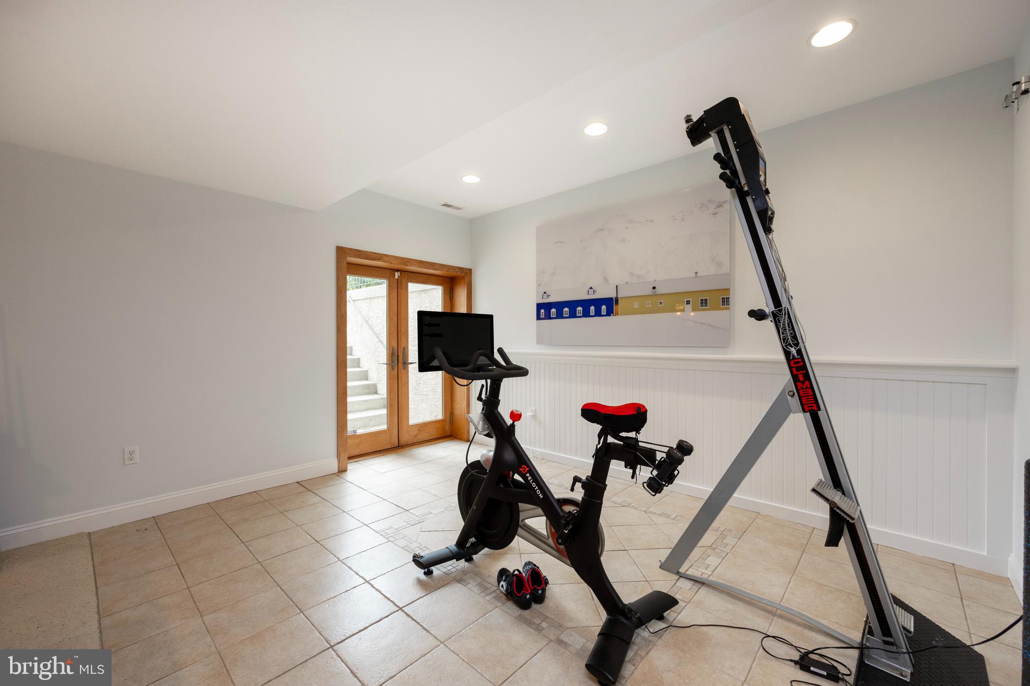 ROCKFORD CROSSING - Residential