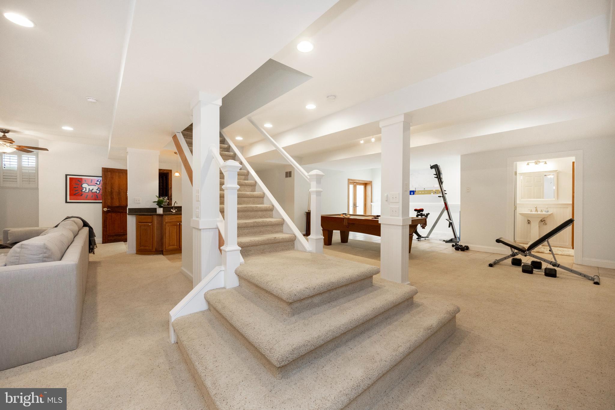 ROCKFORD CROSSING - Residential