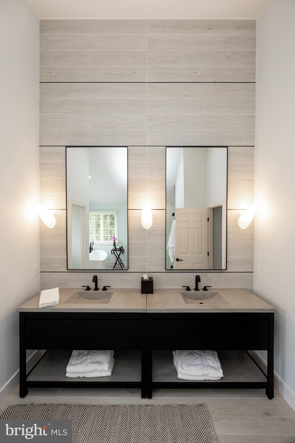 ROCKFORD CROSSING - Residential