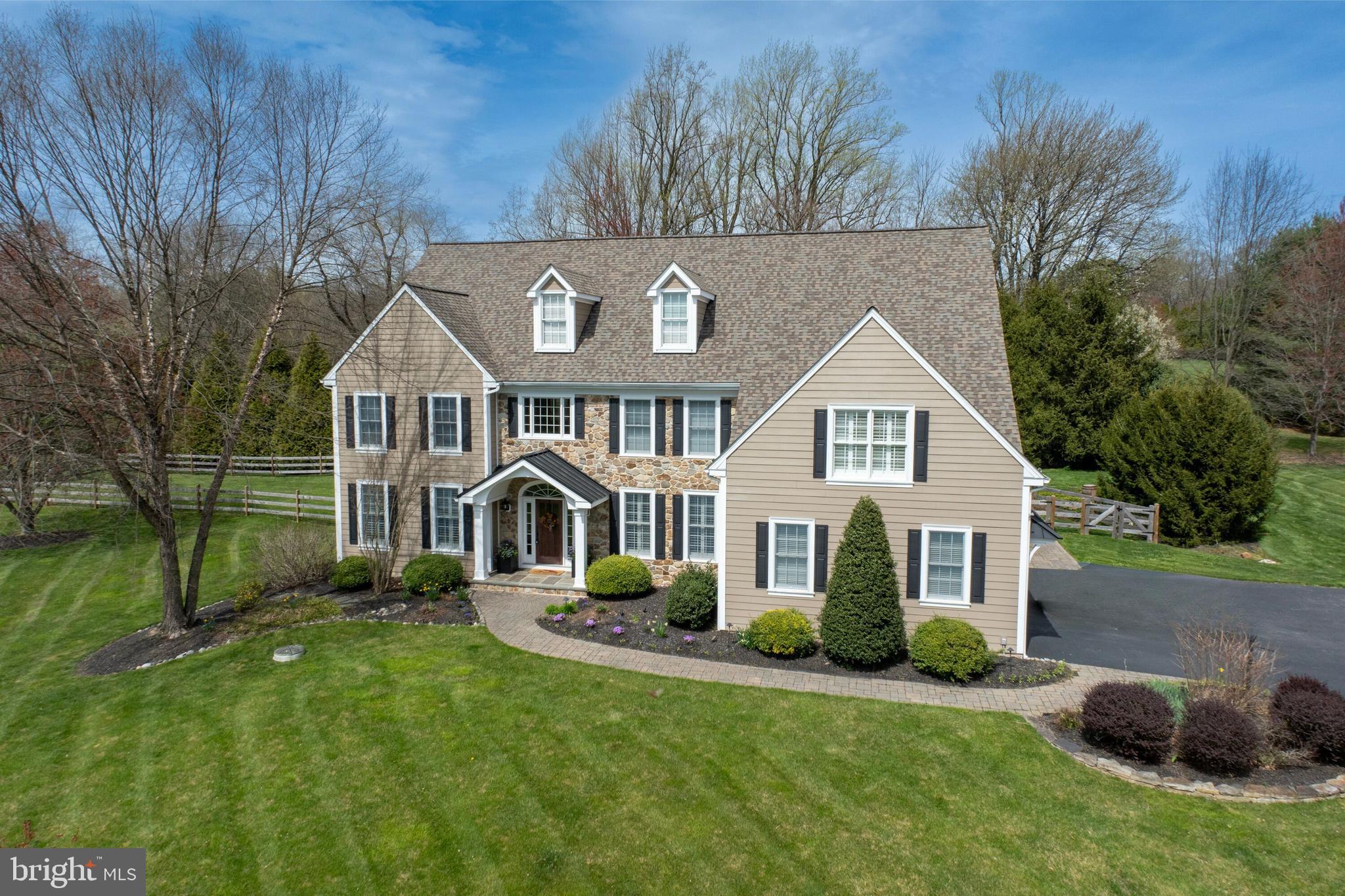 ROCKFORD CROSSING - Residential