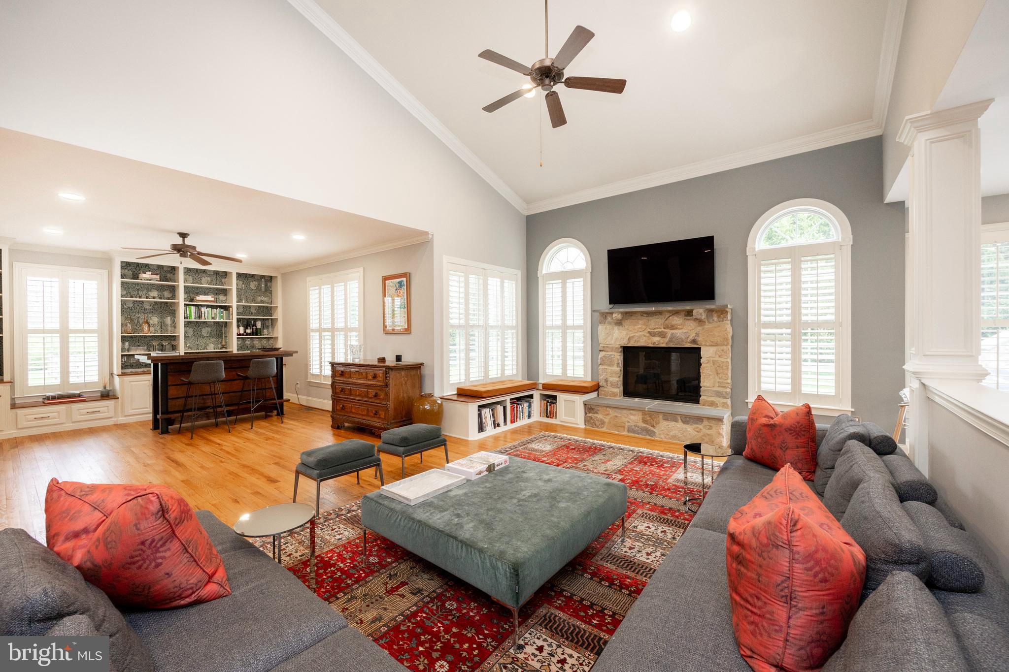 ROCKFORD CROSSING - Residential