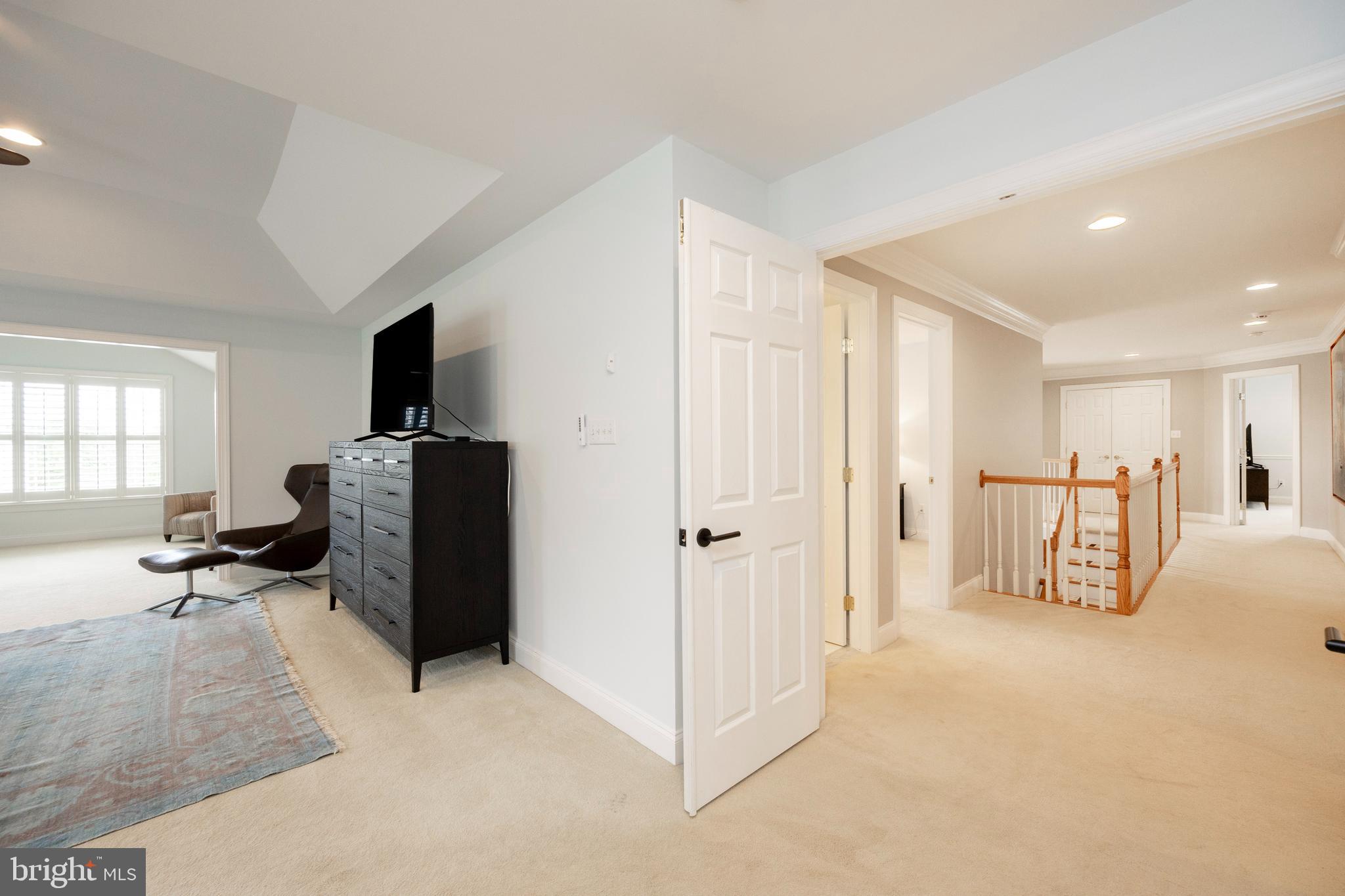 ROCKFORD CROSSING - Residential