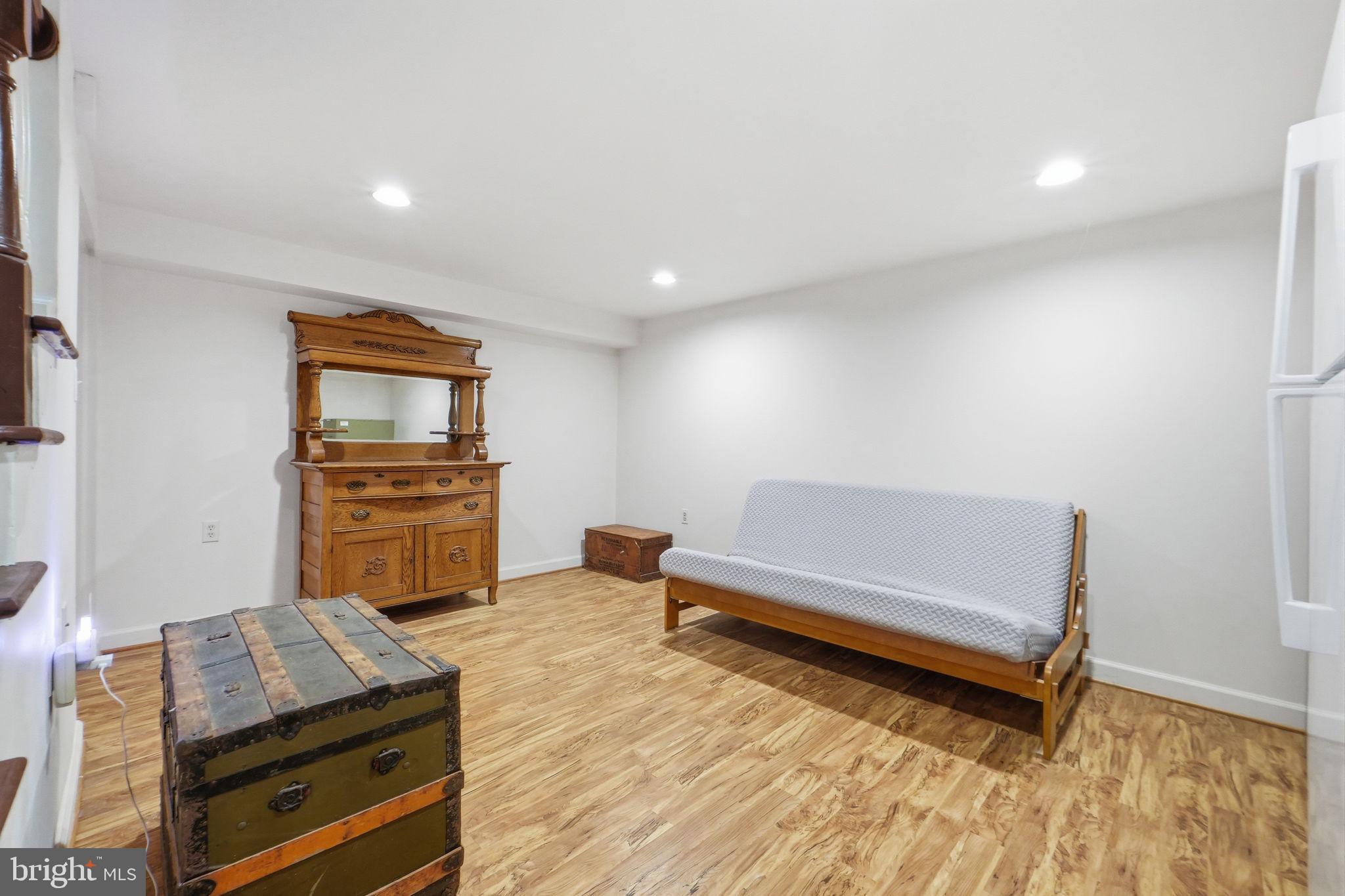 SALEMS GRANT - Residential