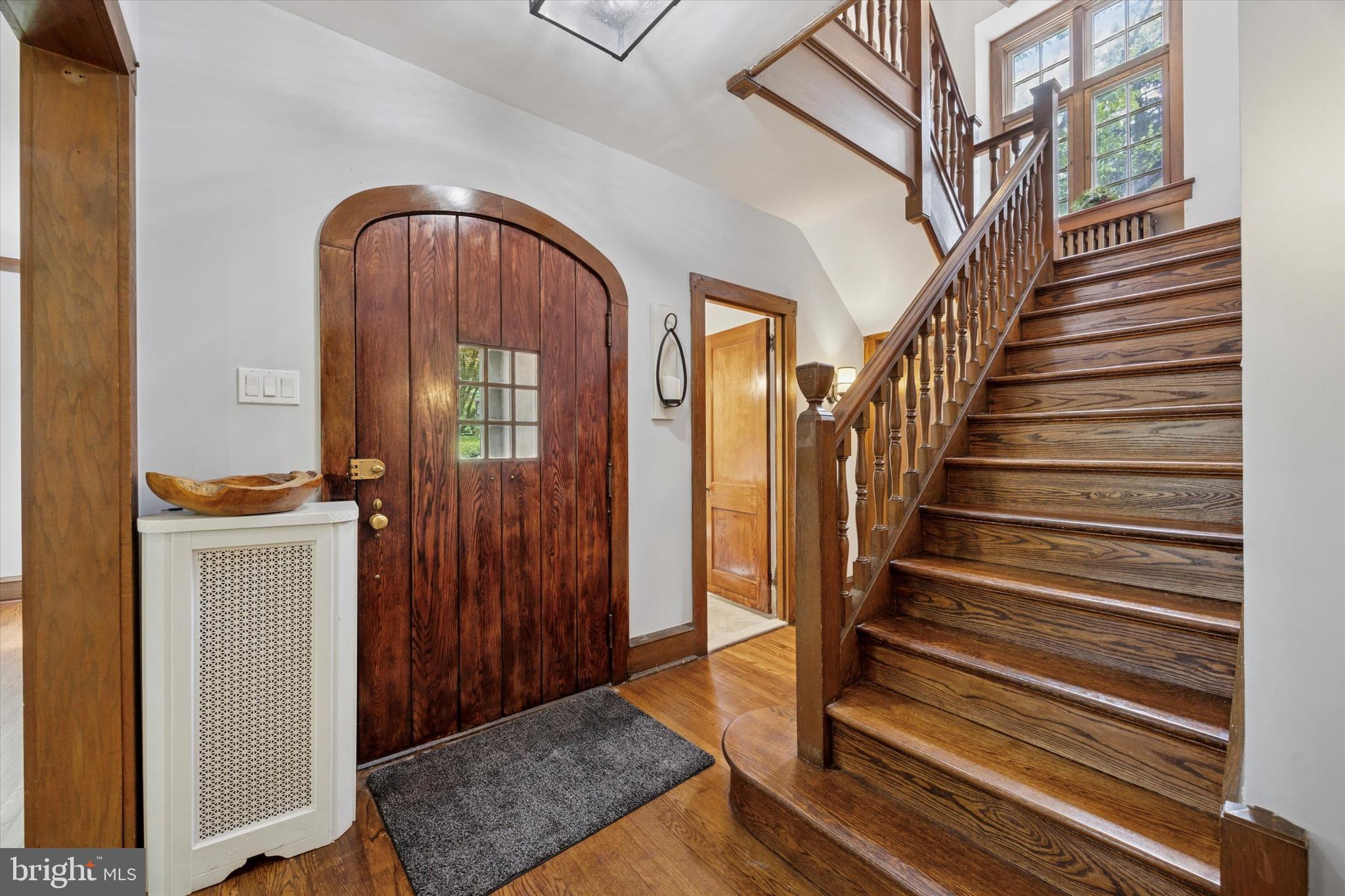944 RYDAL ROAD