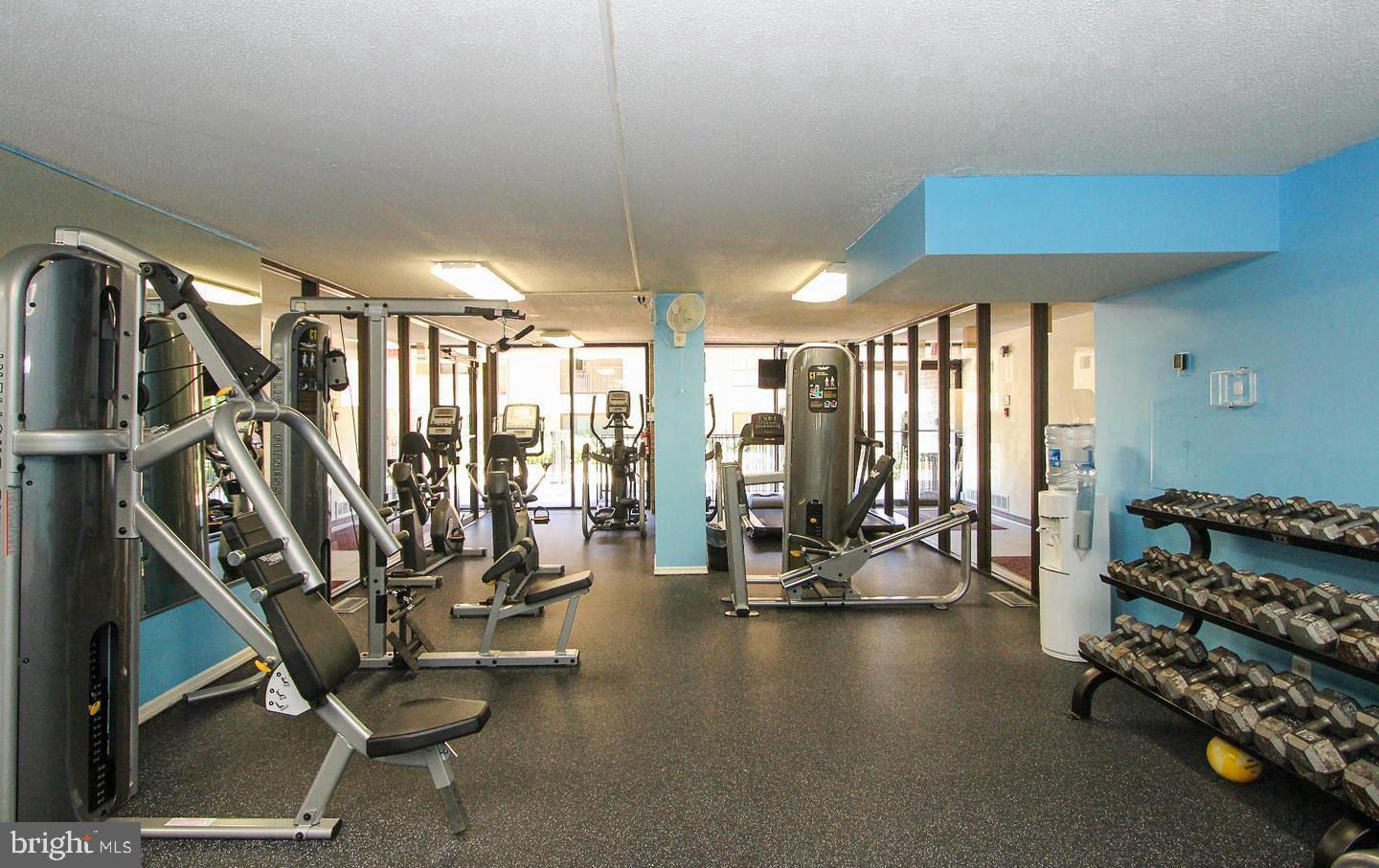 AMERICANA CENTRE - Residential