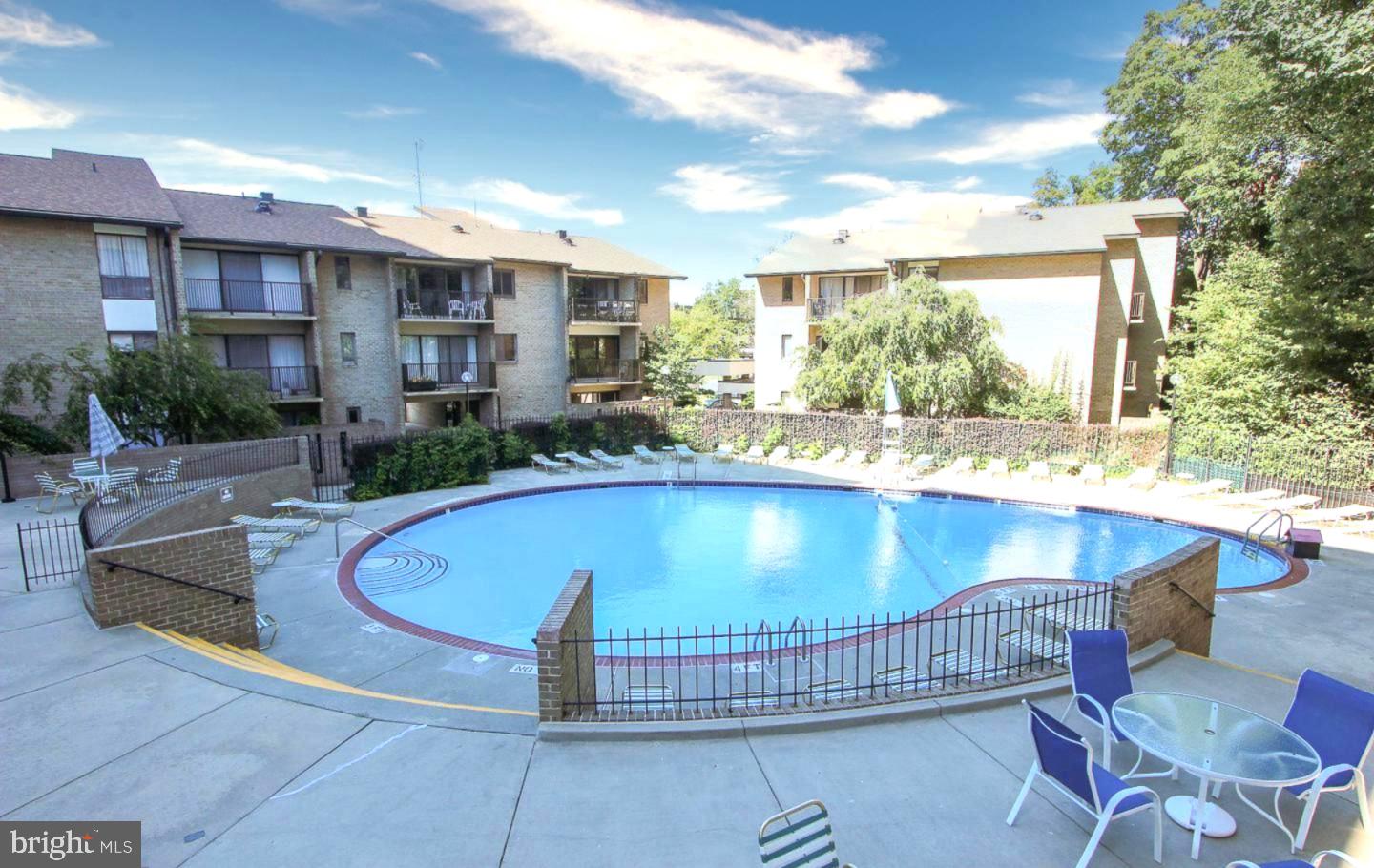 AMERICANA CENTRE - Residential