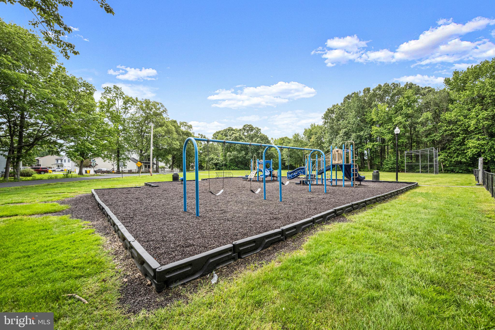 AVALON SHORES - Residential