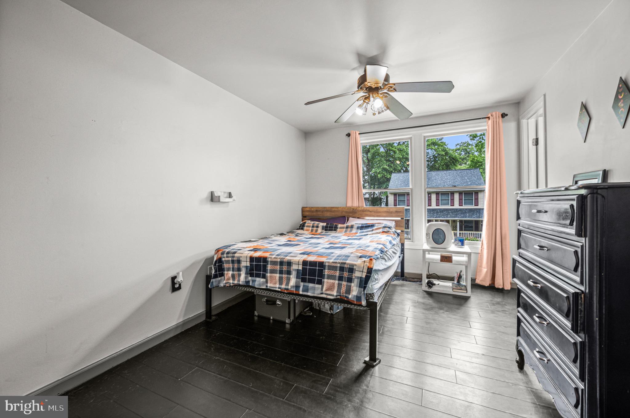 AVALON SHORES - Residential