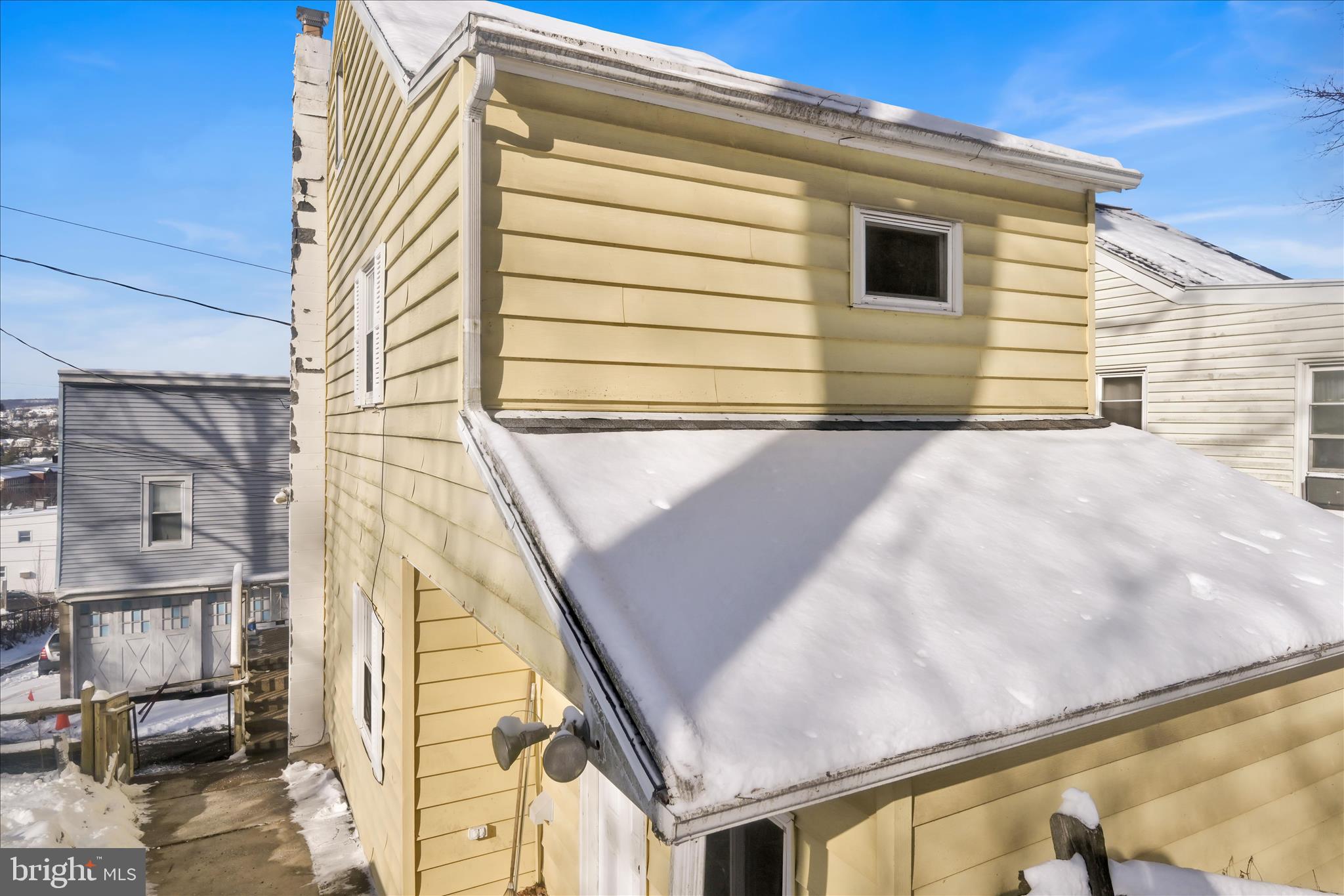 POTTSVILLE - Residential