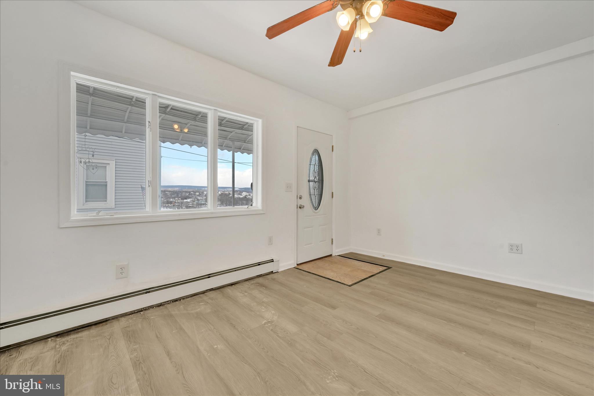 POTTSVILLE - Residential