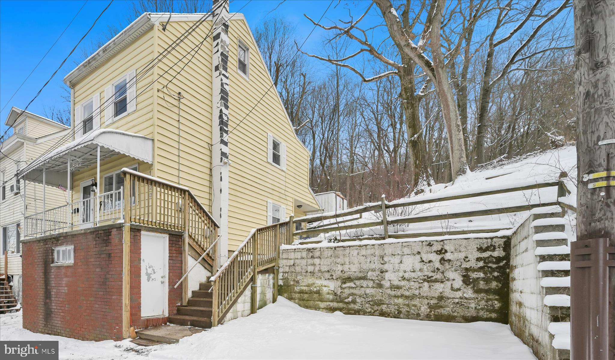 POTTSVILLE - Residential