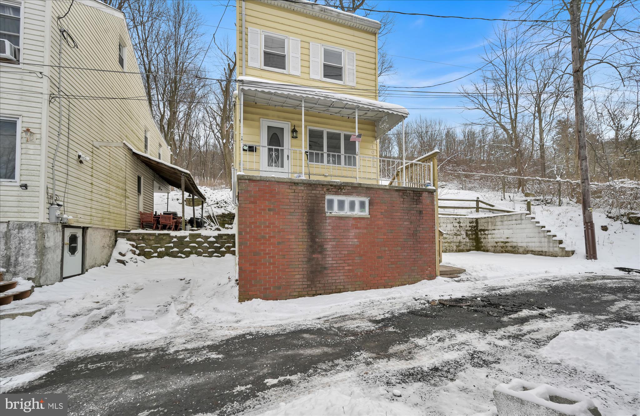 POTTSVILLE - Residential