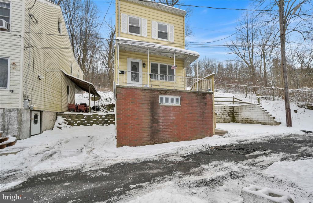 Photo of 1023 W Schuylkill, POTTSVILLE, PA 17901 (MLS # PASK2025266)