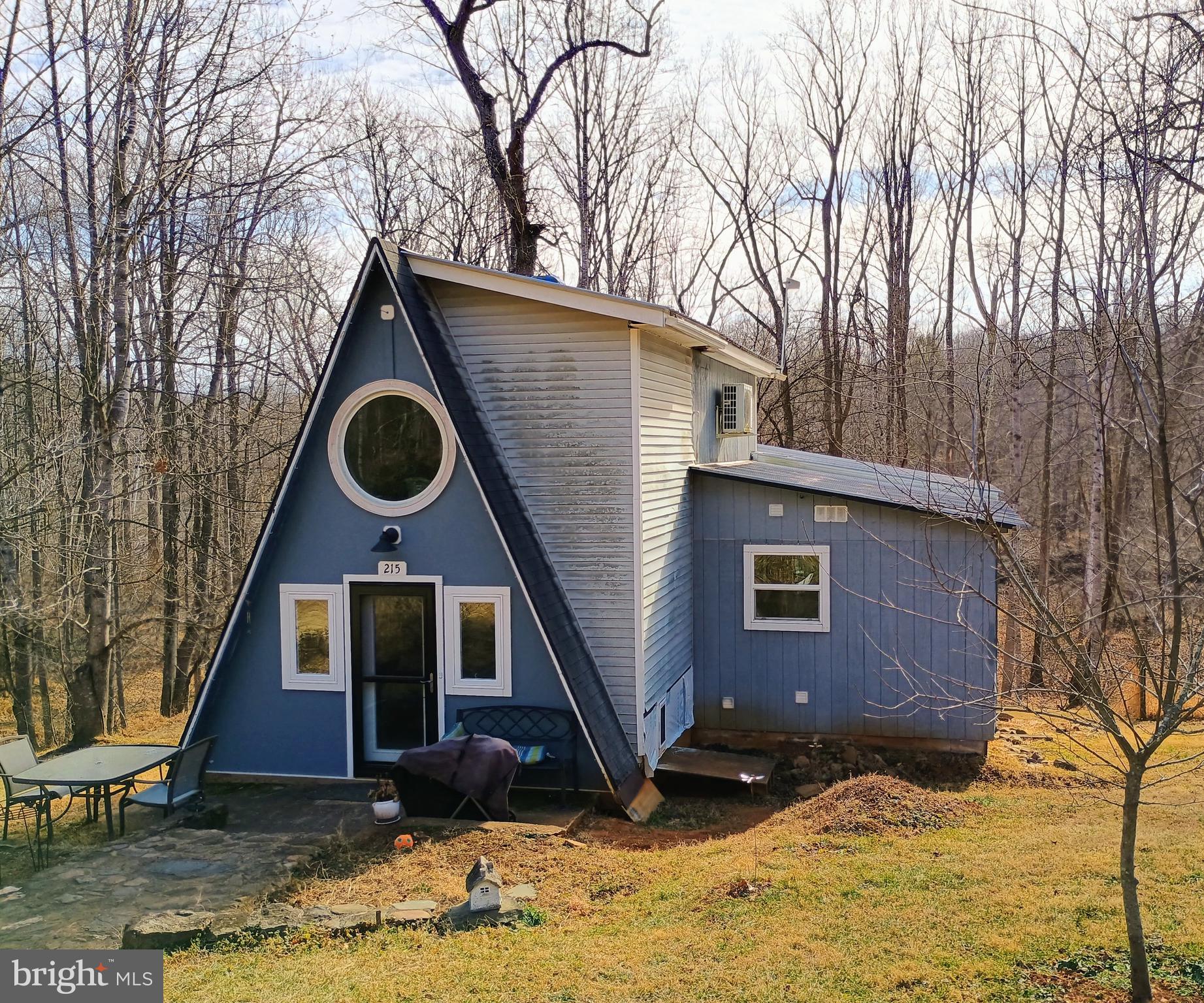 MOONSHINE MOUNTAIN - Residential