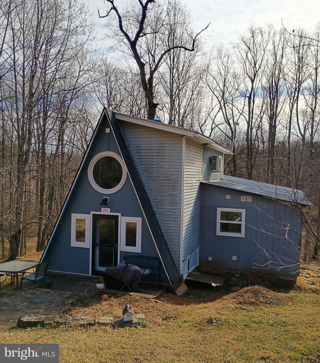 MOONSHINE MOUNTAIN - Residential