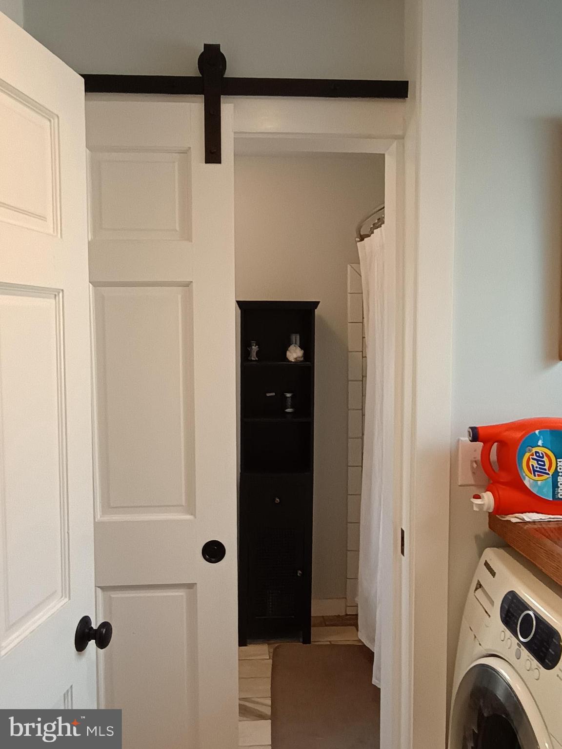 MOONSHINE MOUNTAIN - Residential