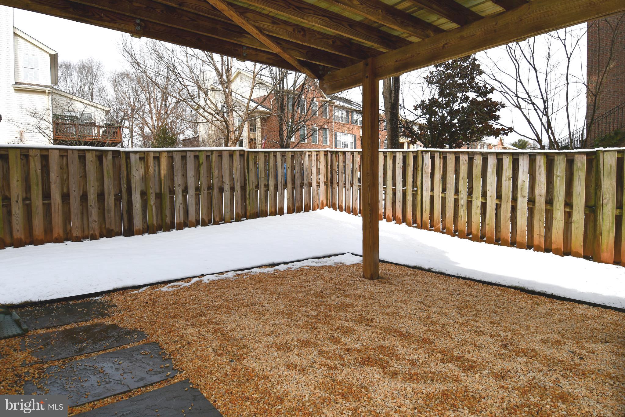 LOWES ISLAND - Residential