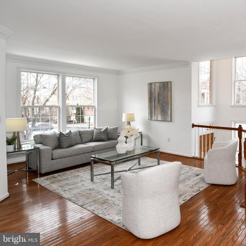 20630 MUDDY HARBOUR SQUARE STERLING VA 20165