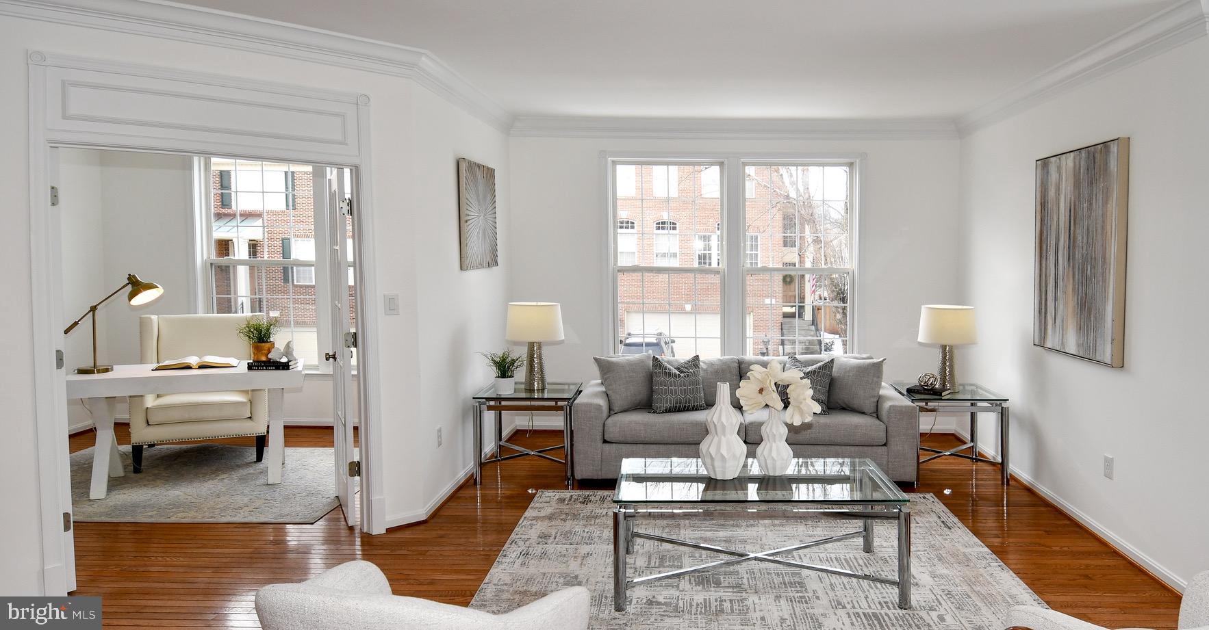 LOWES ISLAND - Residential