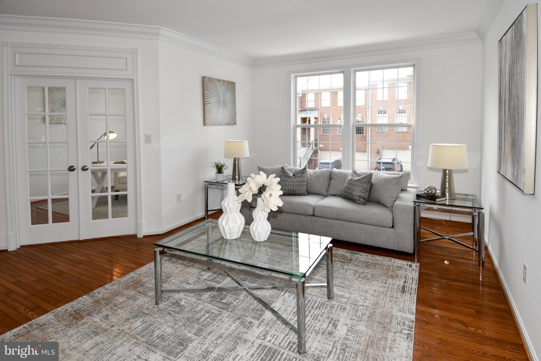 LOWES ISLAND - Residential