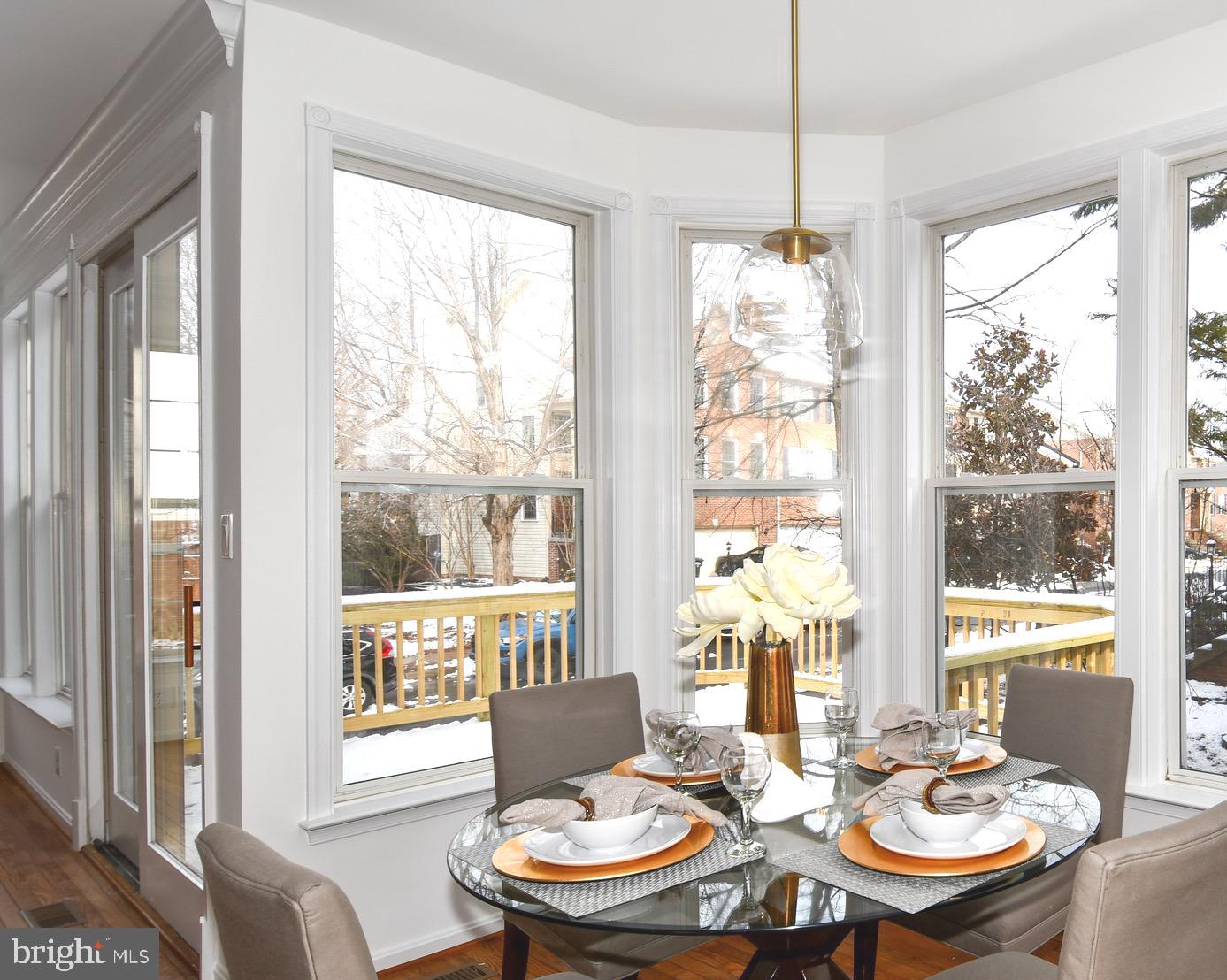 LOWES ISLAND - Residential