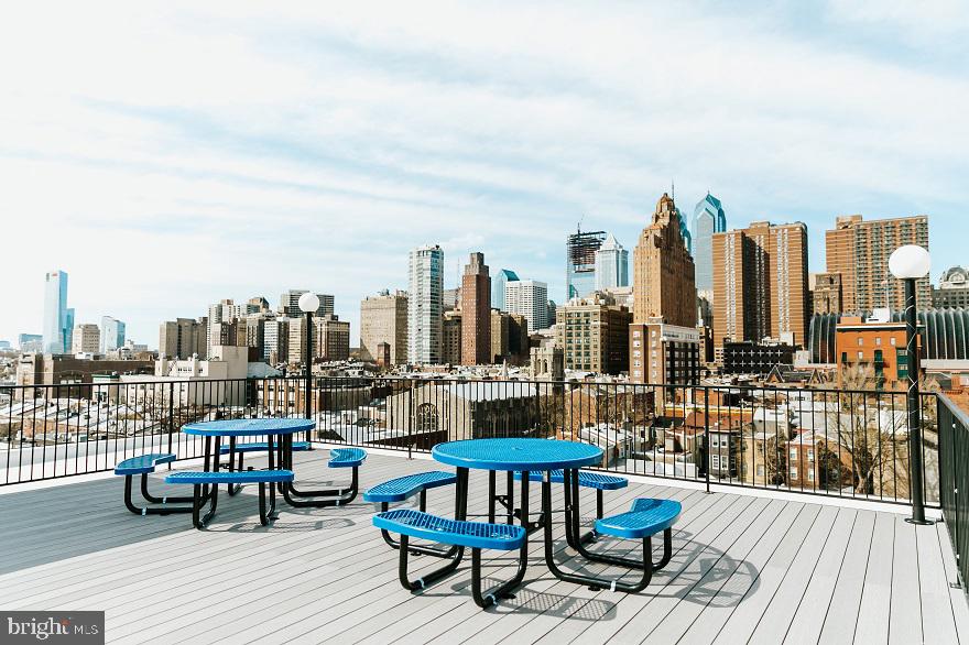 GRADUATE HOSPITAL - Residential Lease