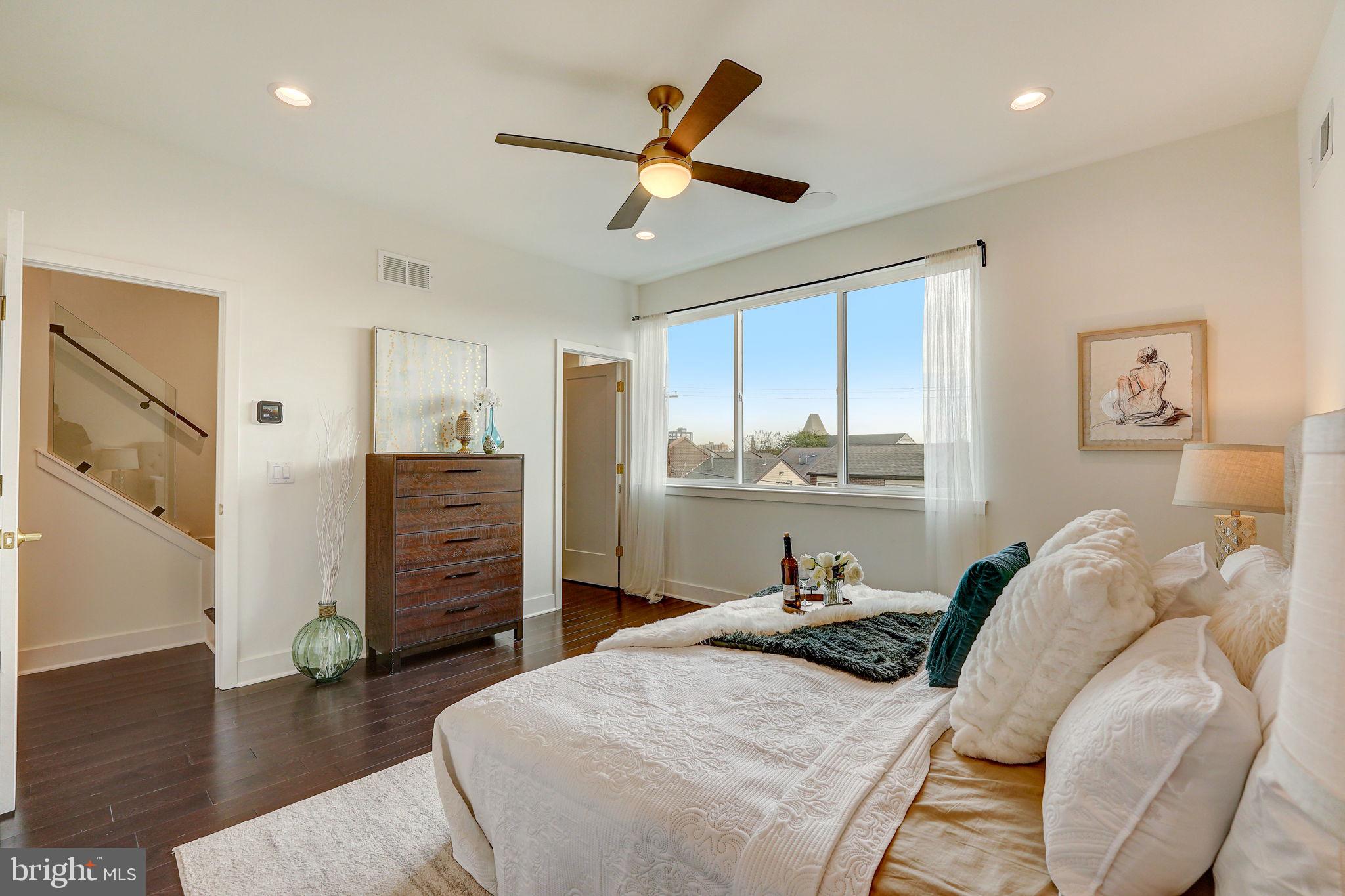 FAIRMOUNT - Residential