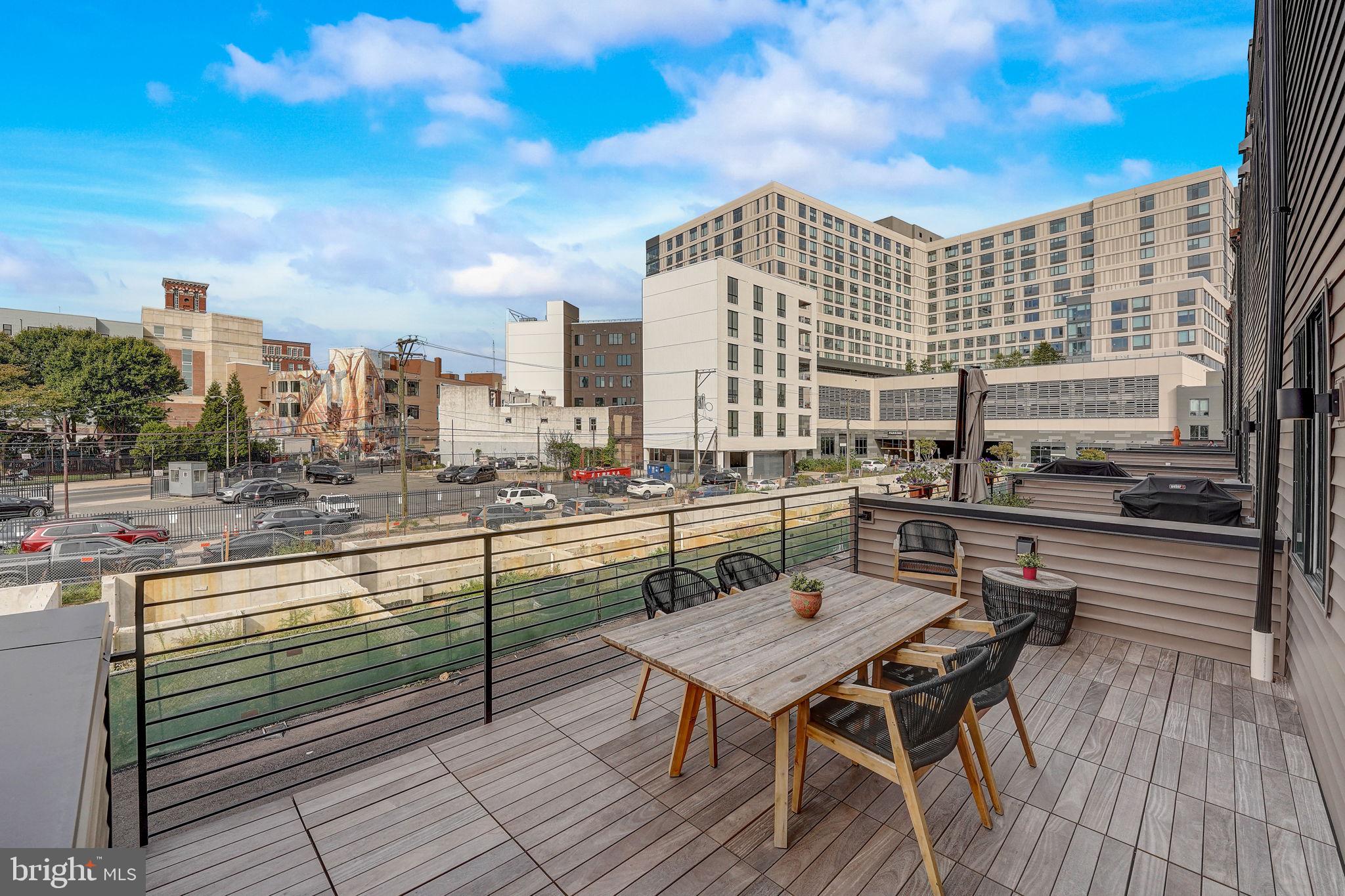 FAIRMOUNT - Residential