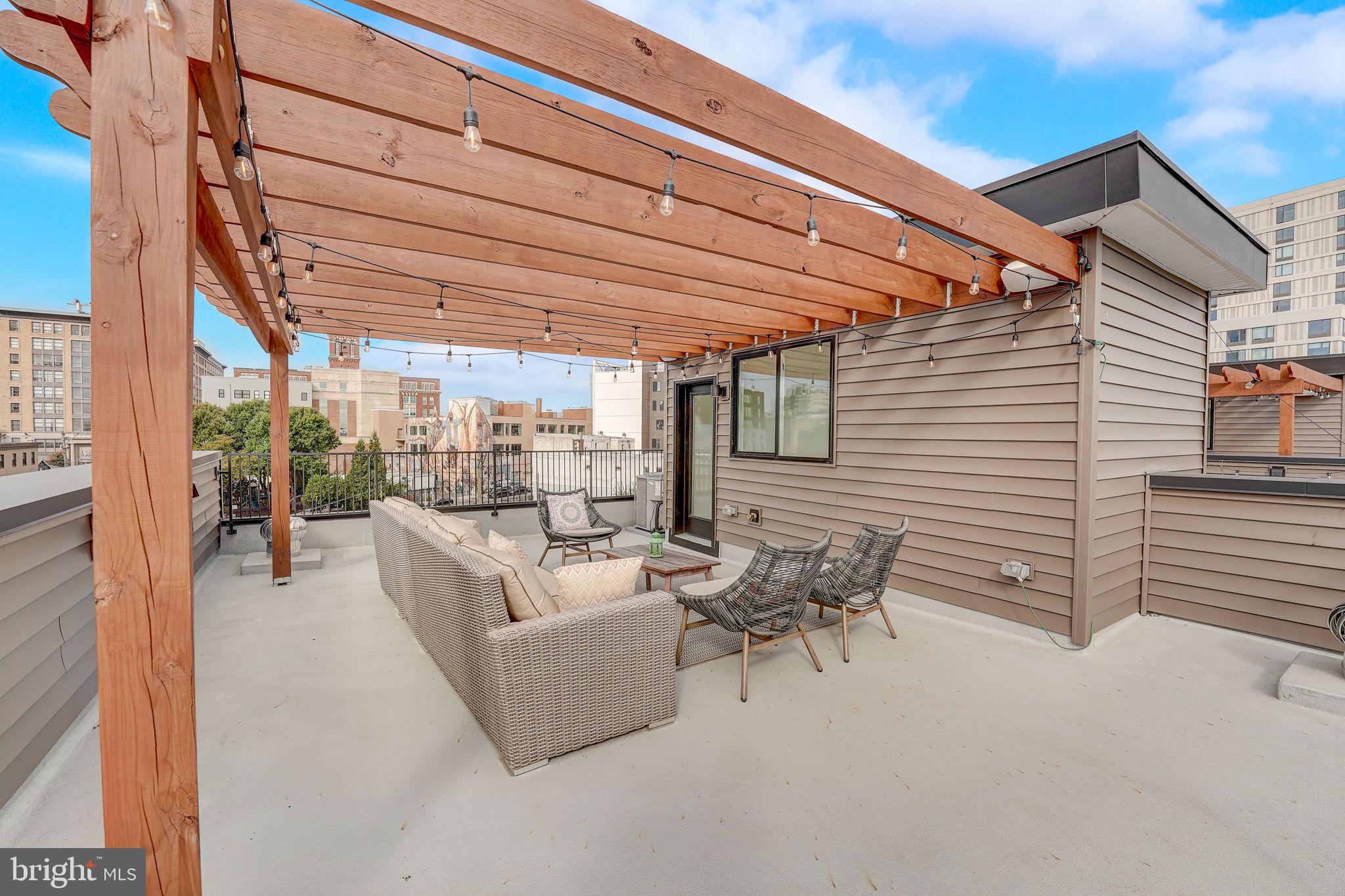 FAIRMOUNT - Residential