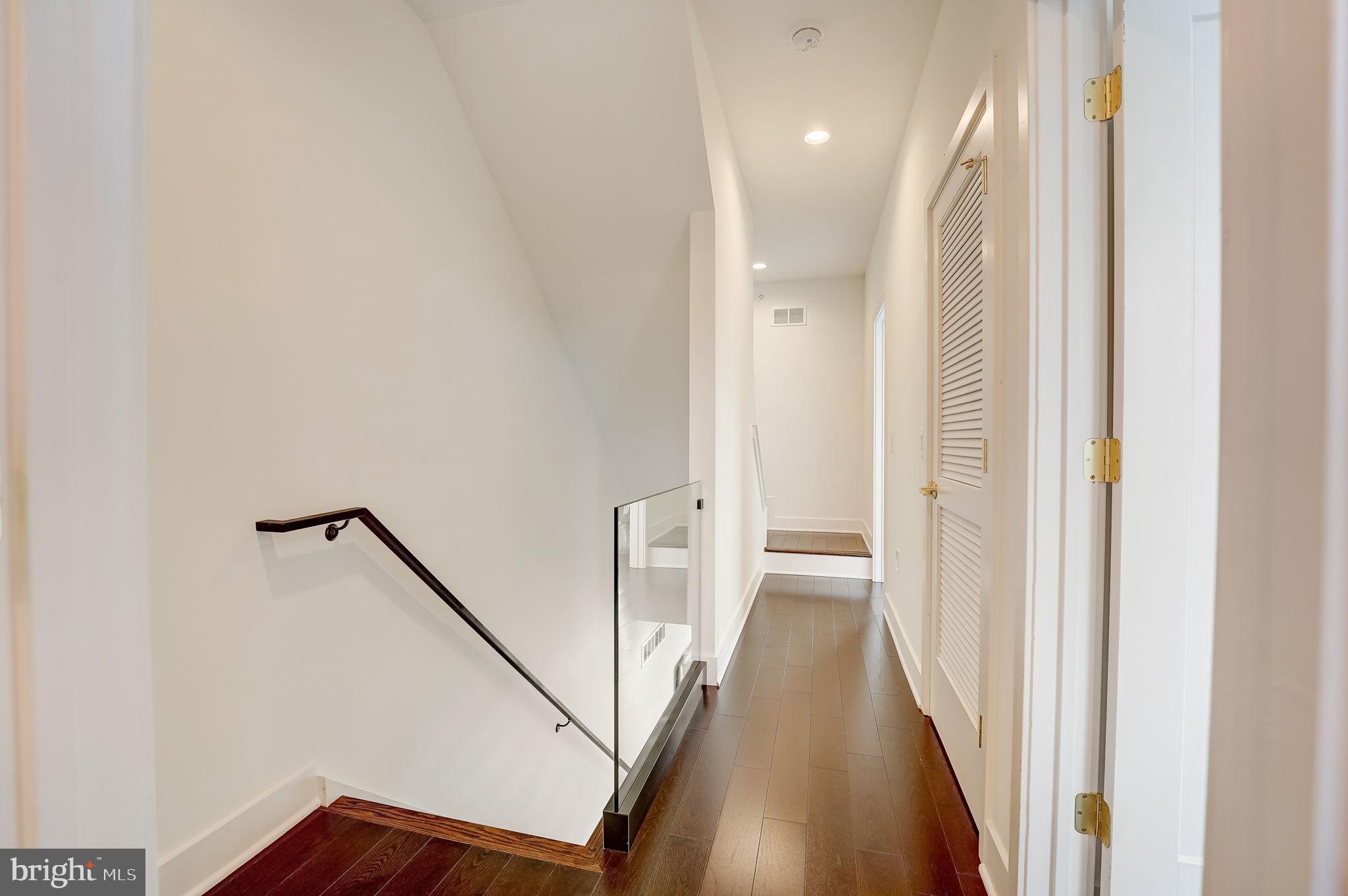 FAIRMOUNT - Residential