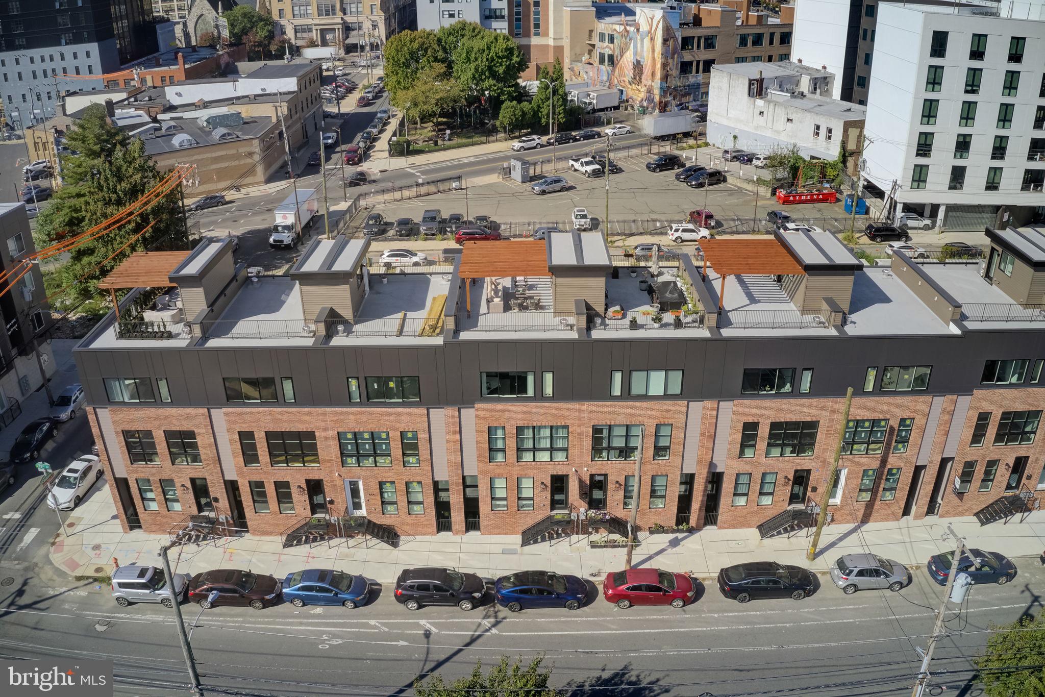 FAIRMOUNT - Residential