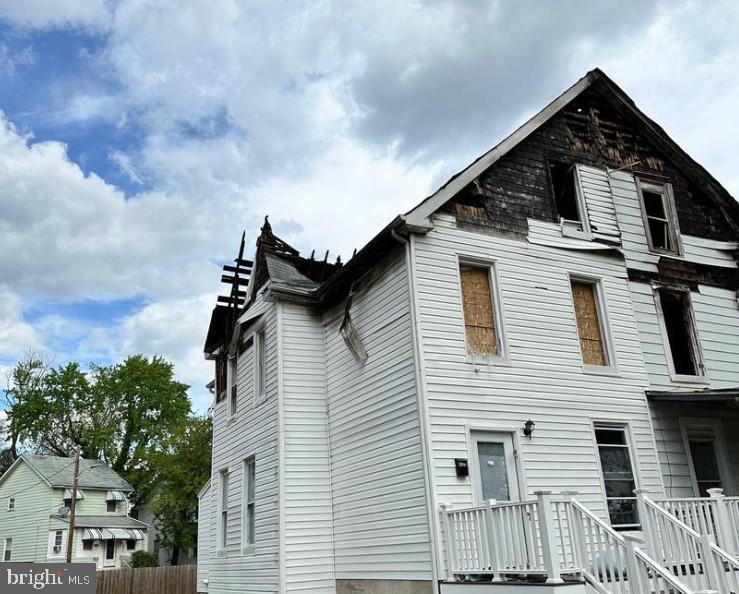 ARLINGTON - Residential