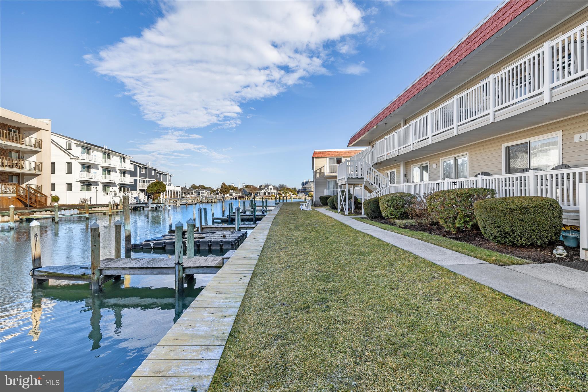 8908 RUSTY ANCHOR ROAD 401