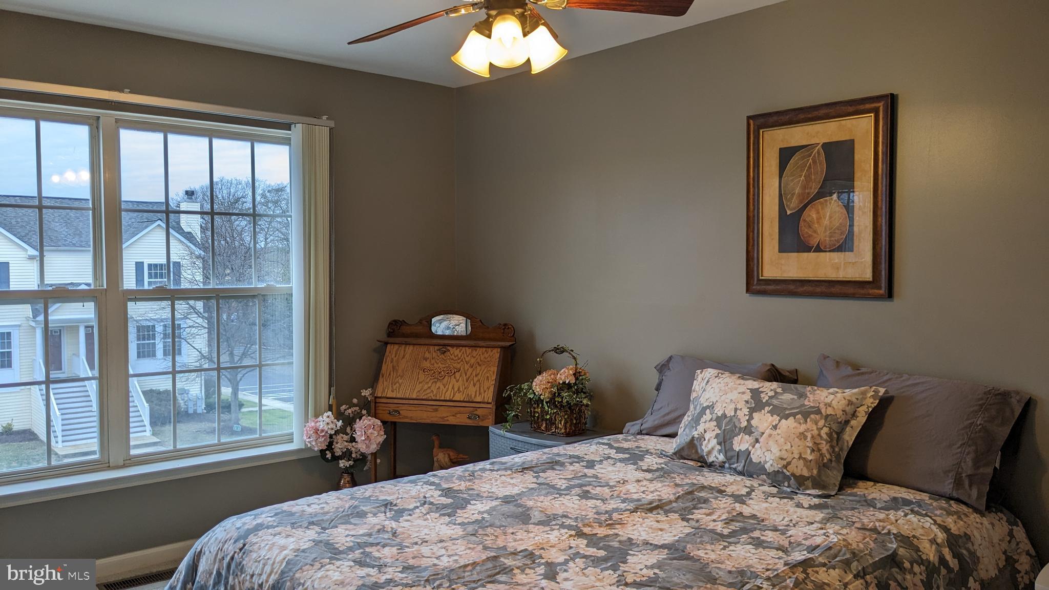 CEDAR GROVE AT CROFTON - Residential