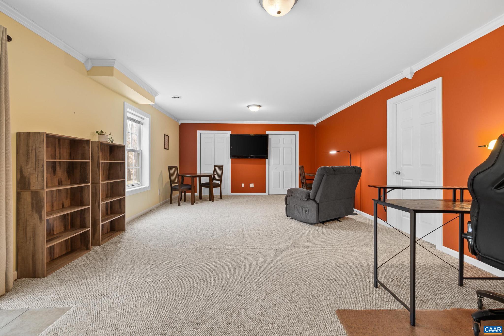 LAKE MONTICELLO - Residential