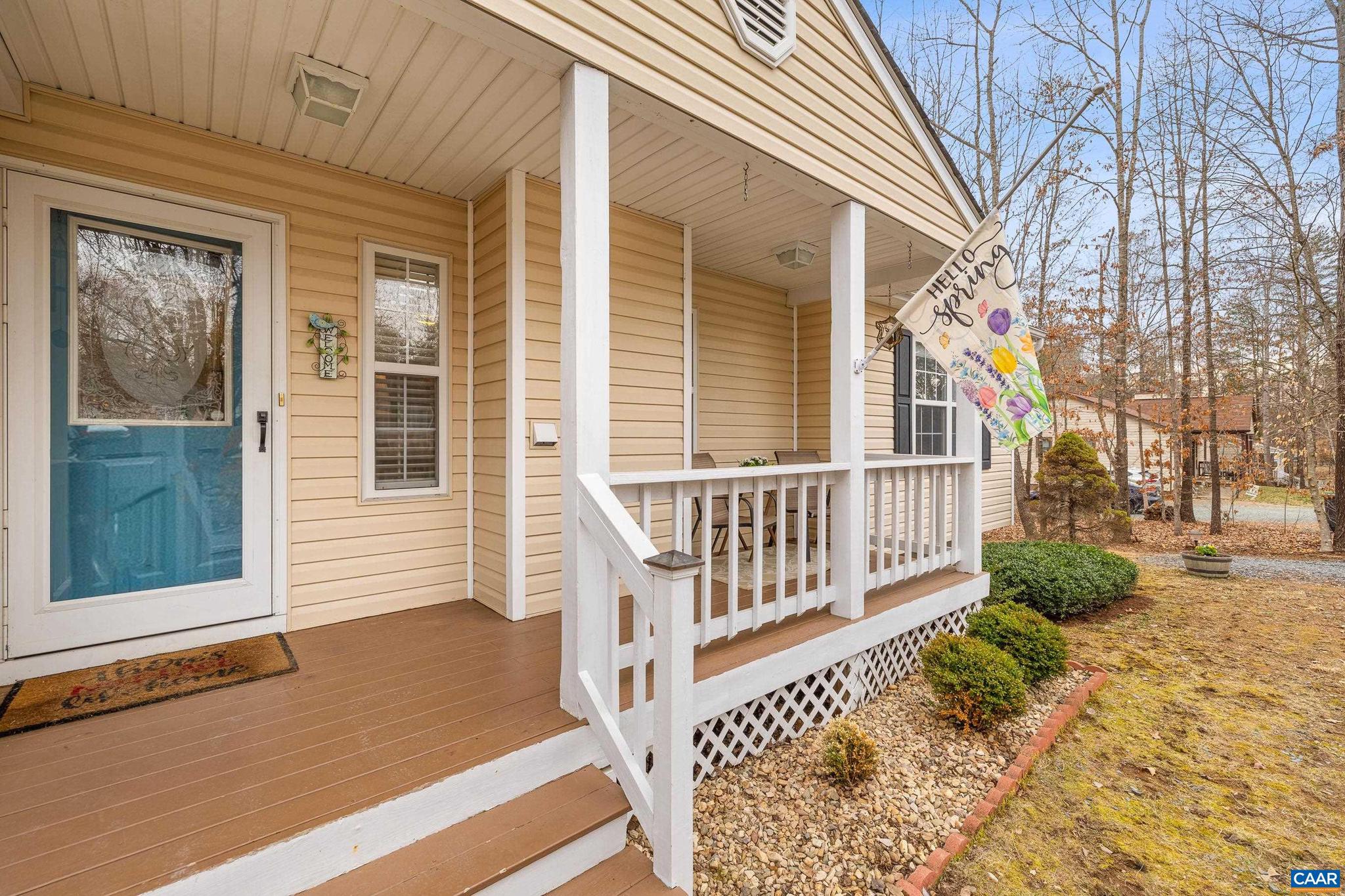 LAKE MONTICELLO - Residential