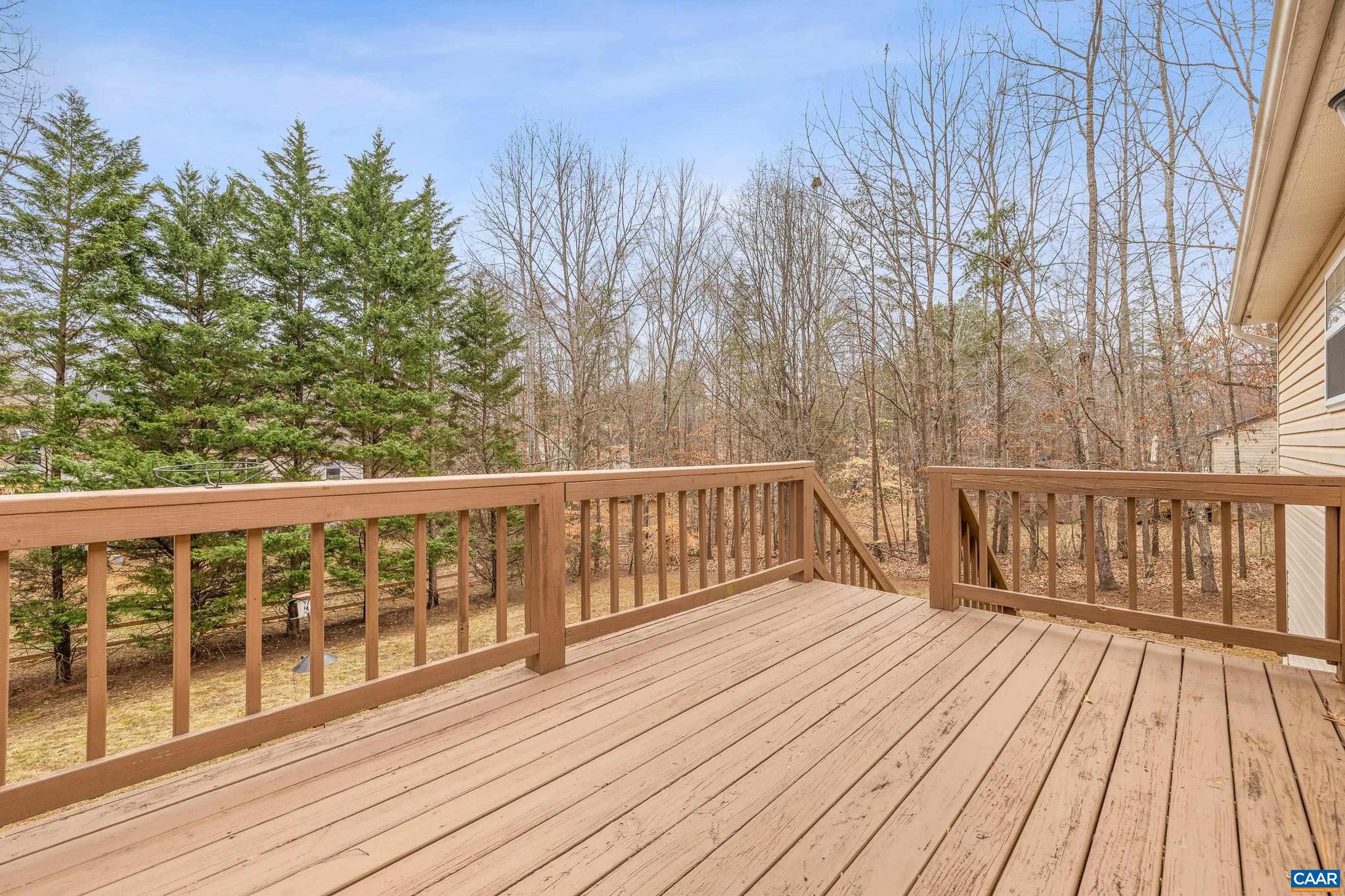 LAKE MONTICELLO - Residential