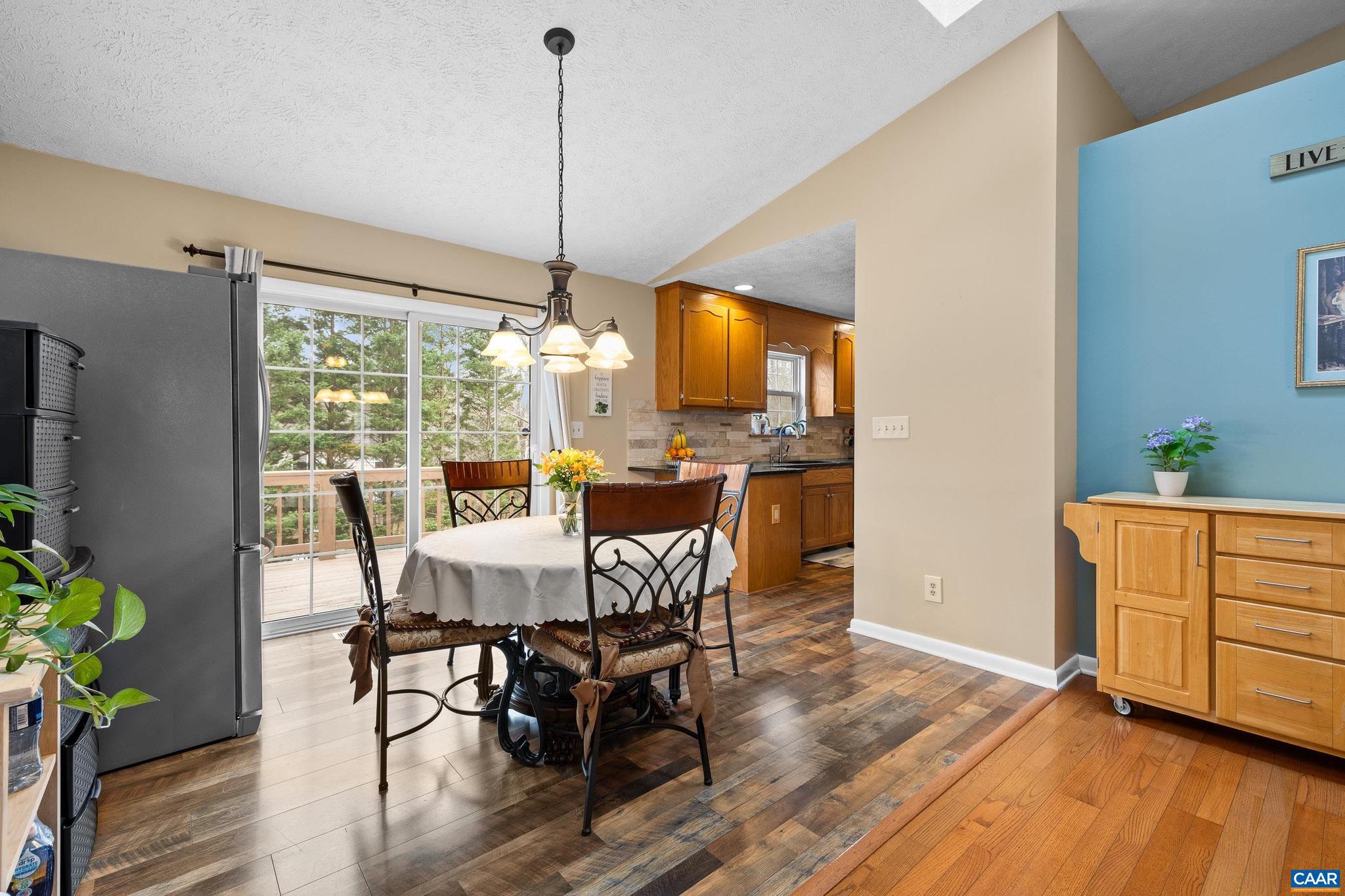 LAKE MONTICELLO - Residential