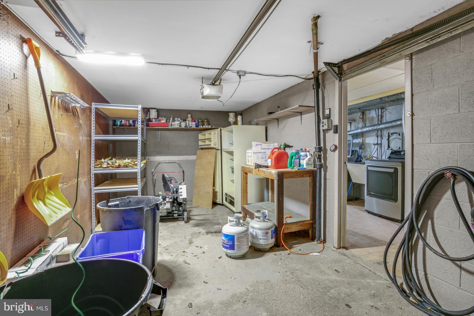 ROXBOROUGH - Residential Lease