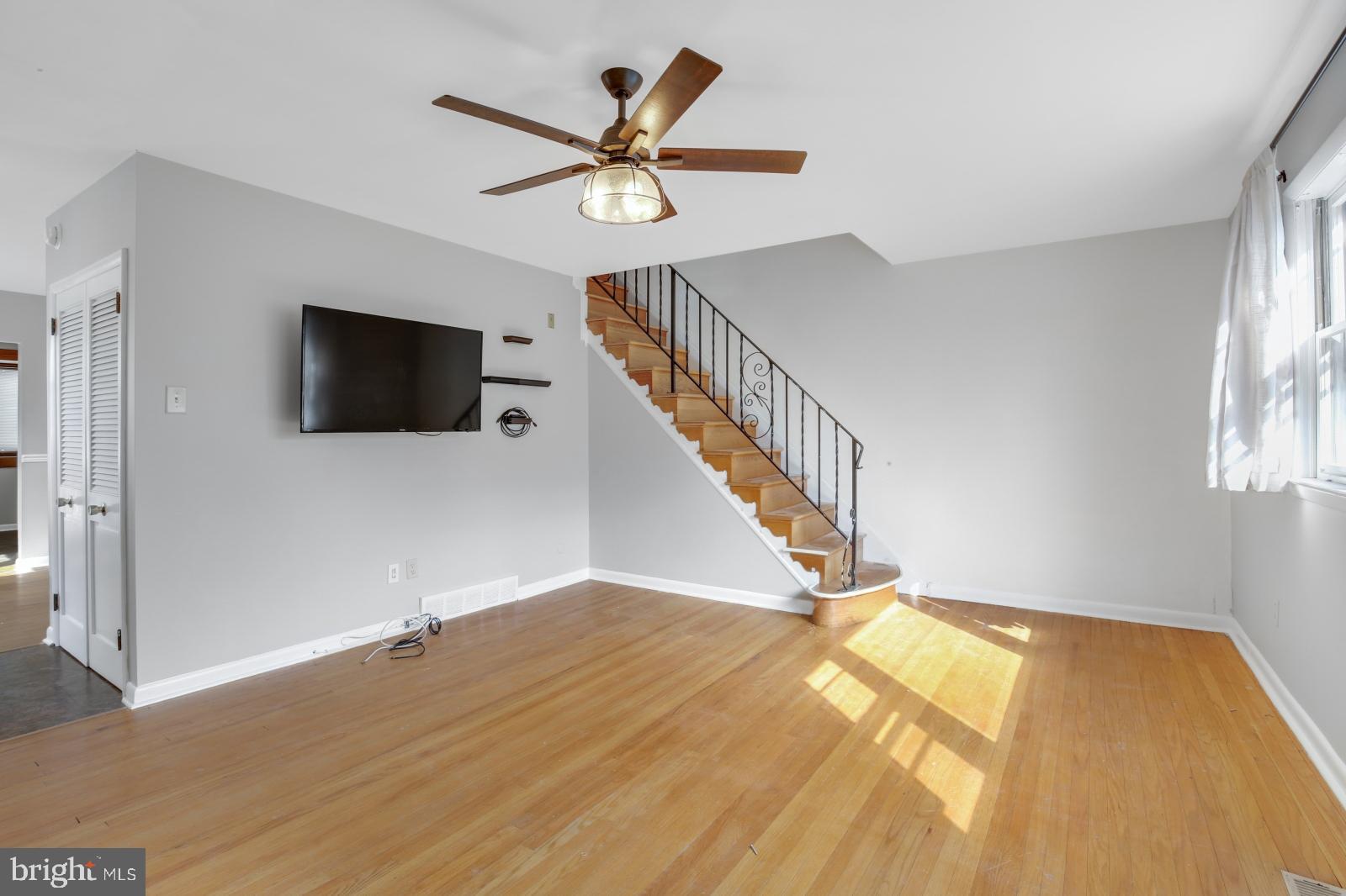 ROXBOROUGH - Residential Lease