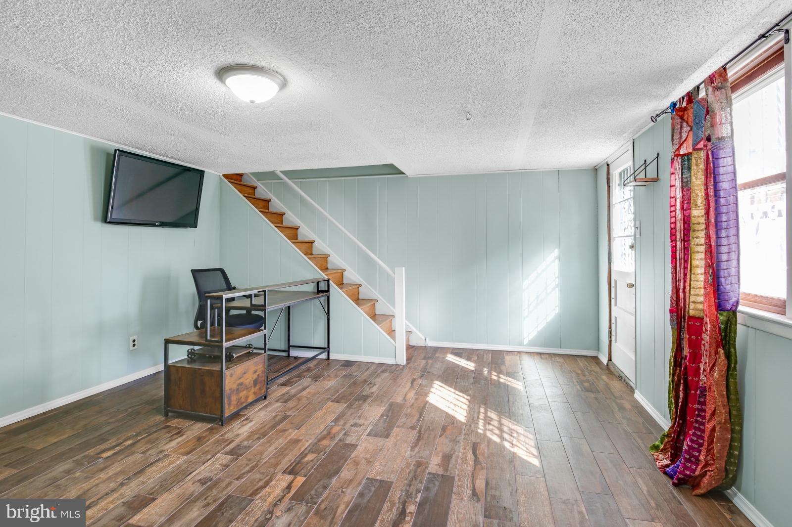 ROXBOROUGH - Residential Lease