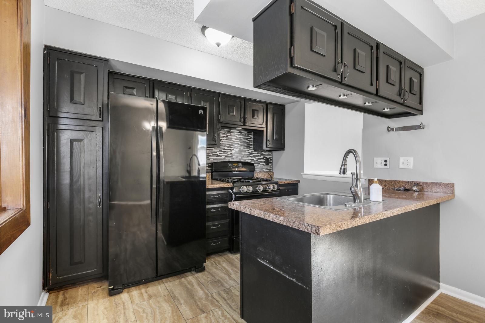 ROXBOROUGH - Residential Lease