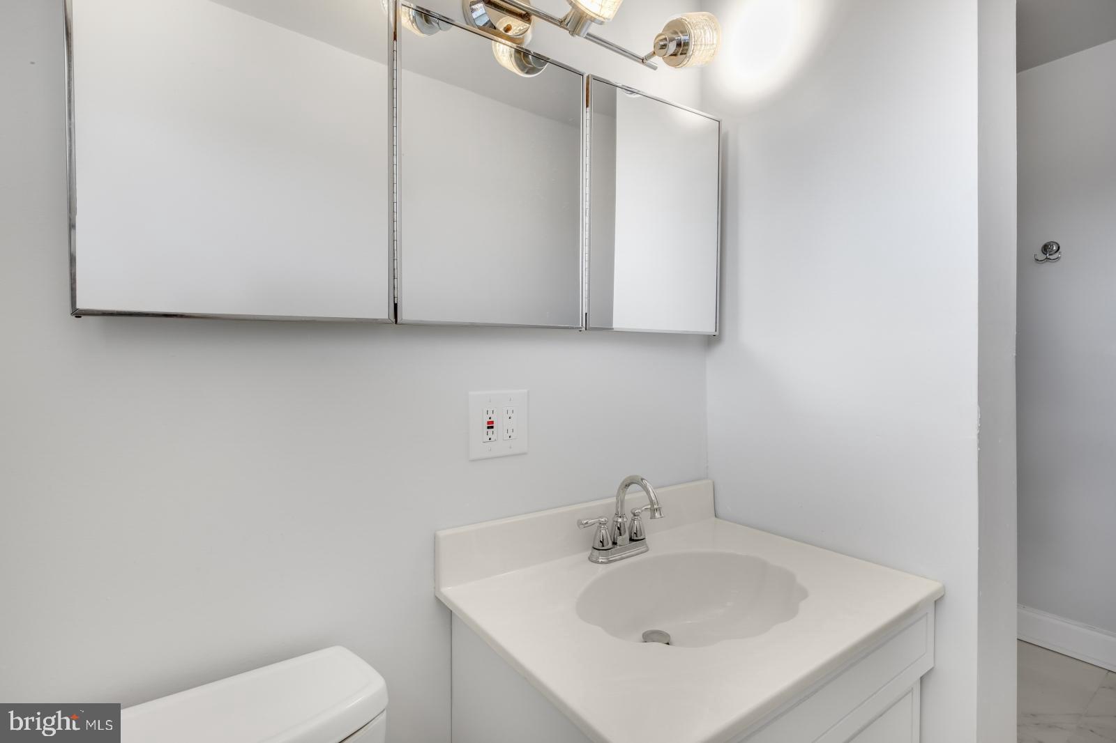 ROXBOROUGH - Residential Lease