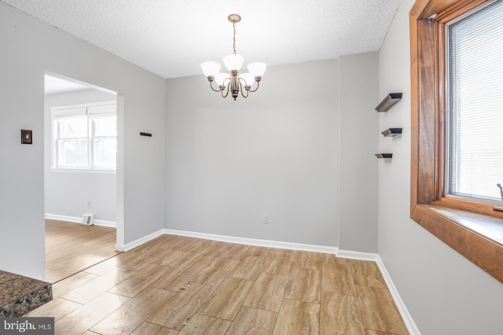 ROXBOROUGH - Residential Lease