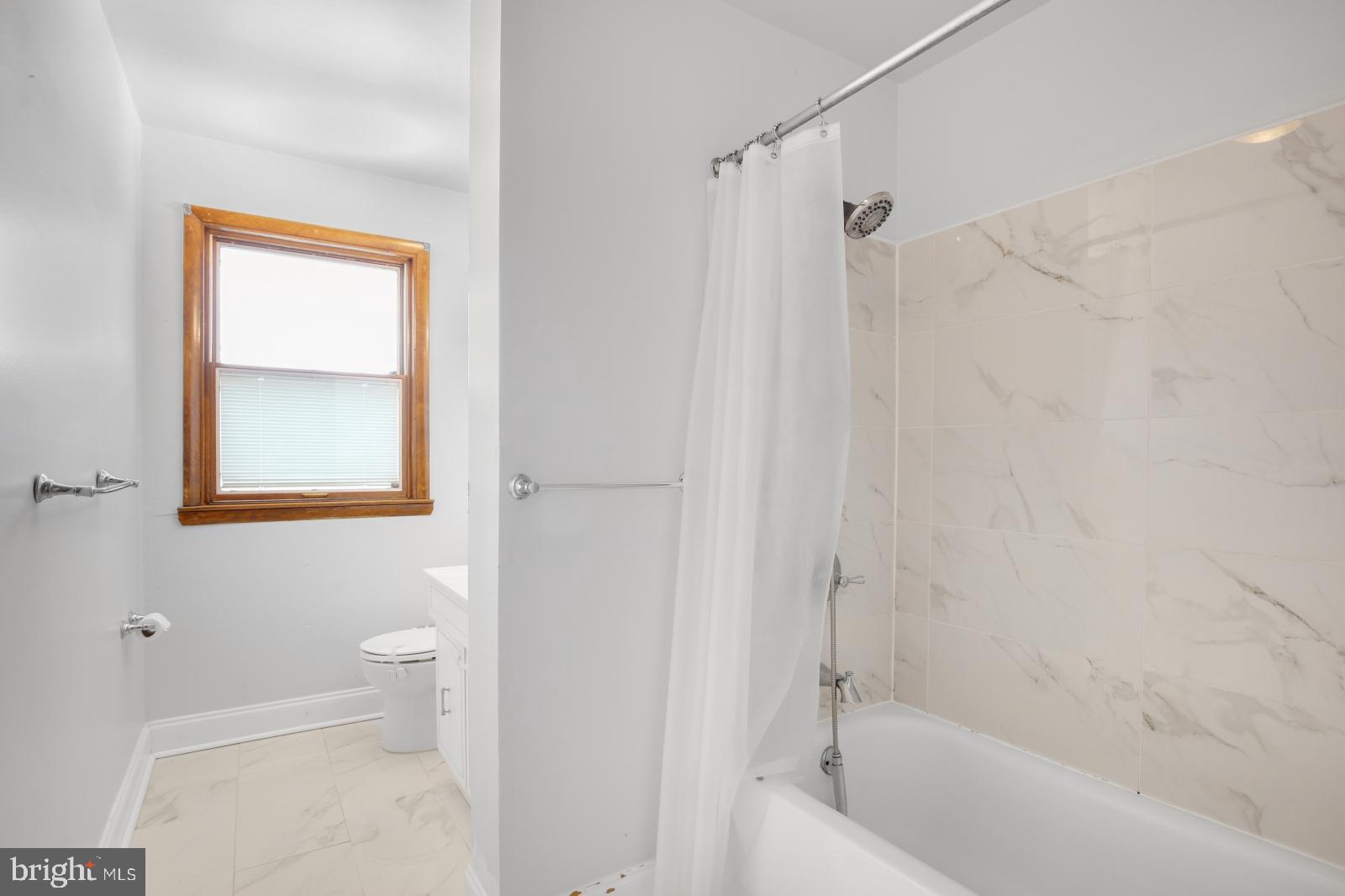 ROXBOROUGH - Residential Lease