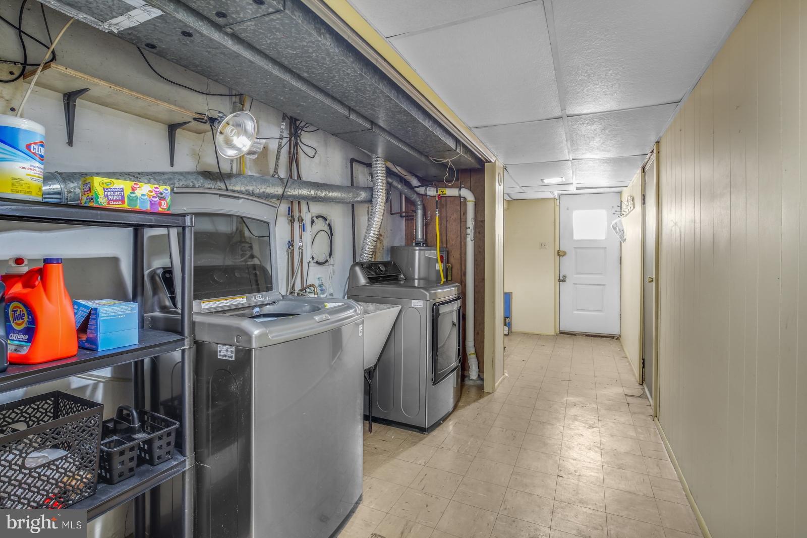 ROXBOROUGH - Residential Lease