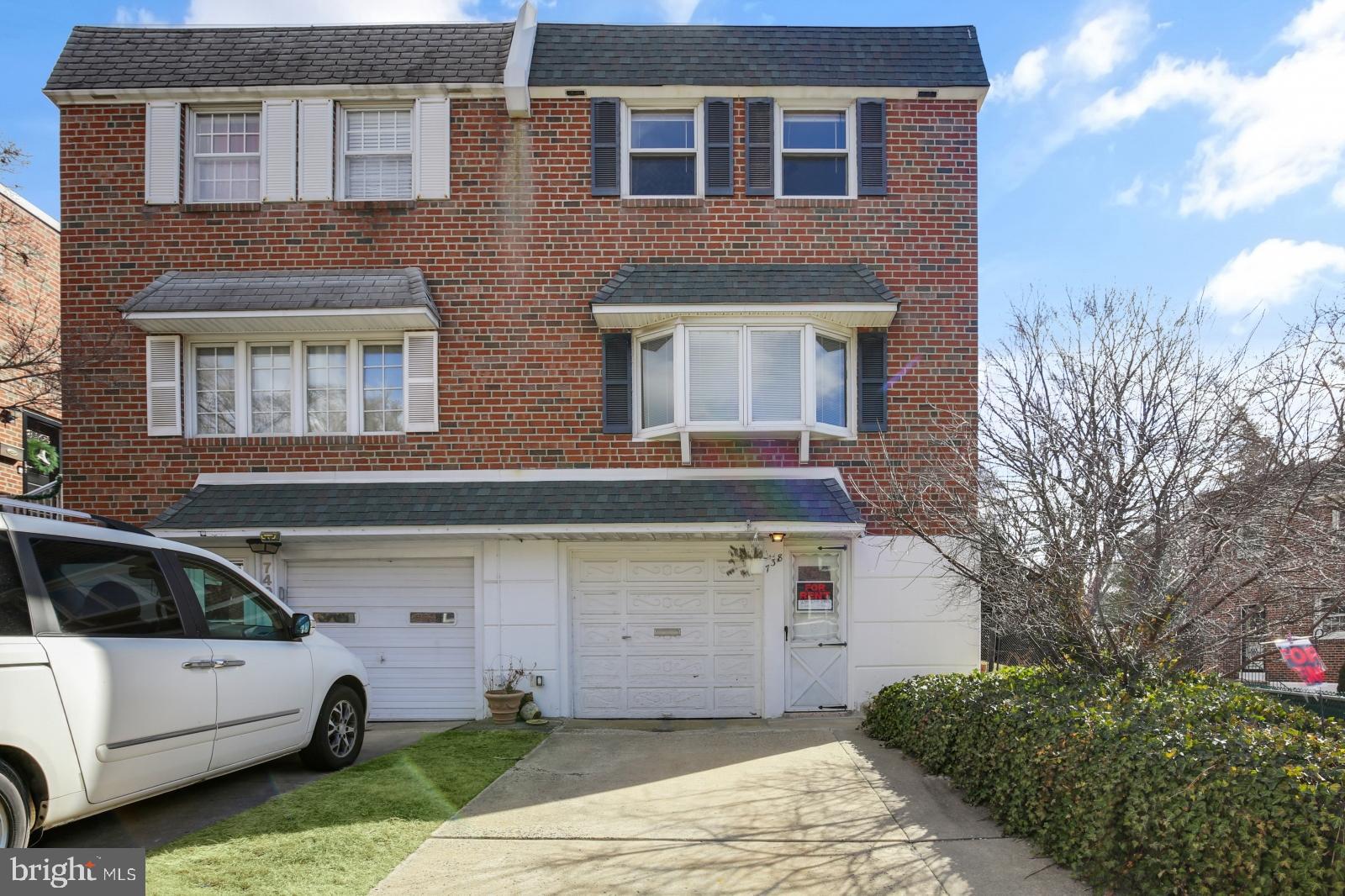 ROXBOROUGH - Residential Lease