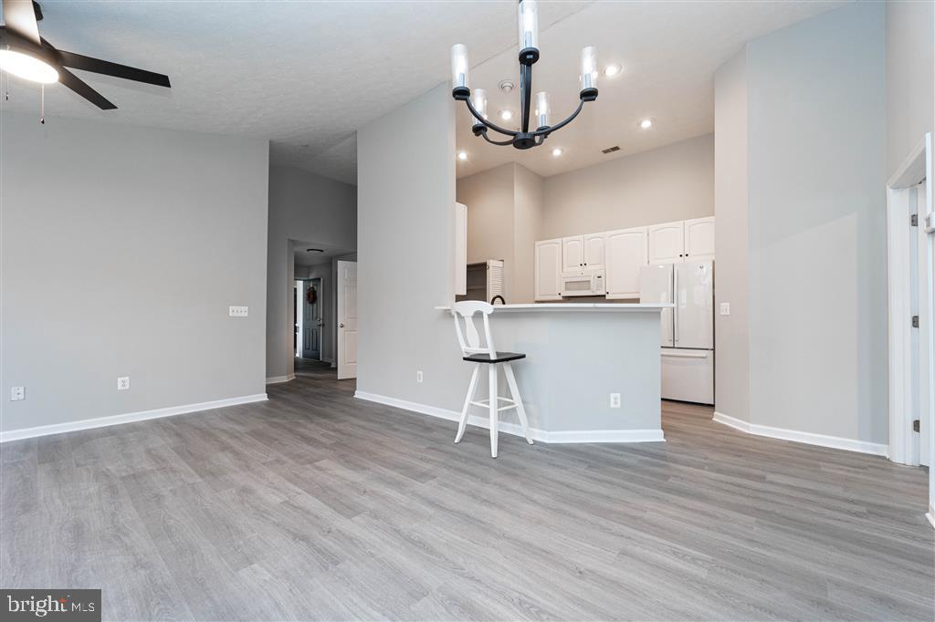 KNOLLWOOD - Residential