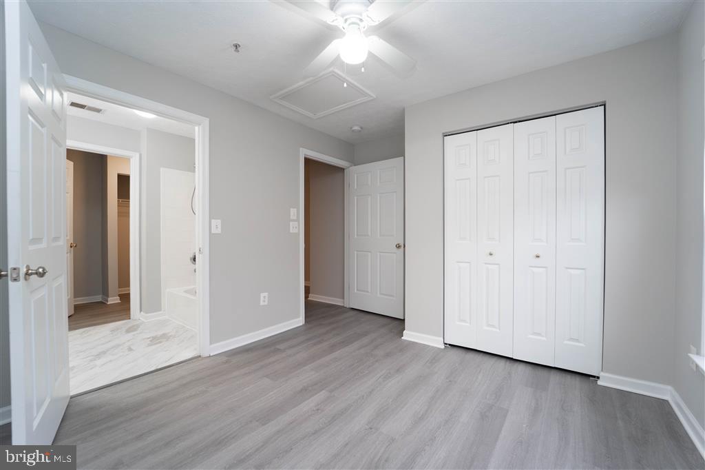 KNOLLWOOD - Residential